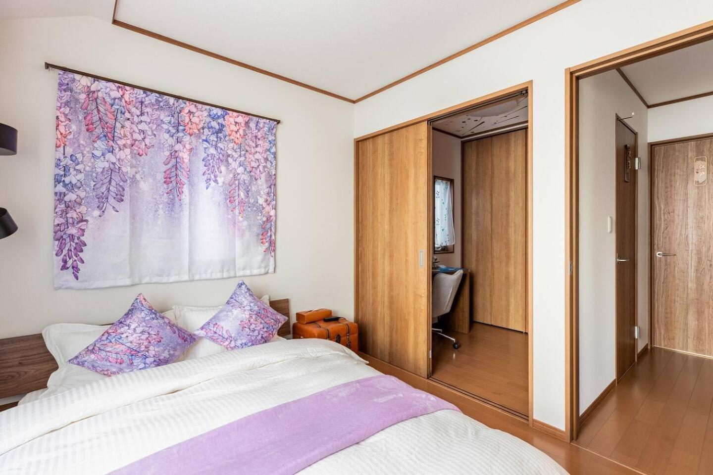 Charming New Launch: Direct Access To Narita & Haneda Airports, Shinjuku, And Disneyland; Close To Asakusa & Akihabara! Prázdninový dům *